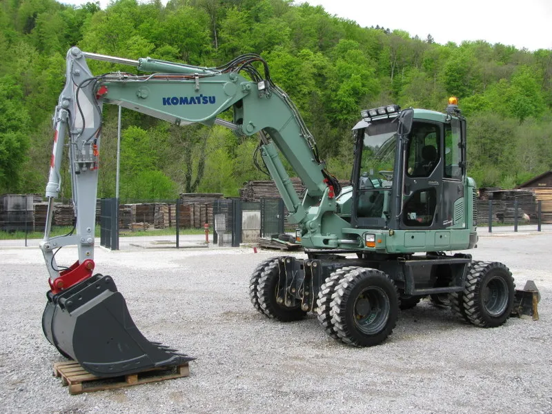 Bager točkaš Komatsu PW118 MR-8 TOP stanje NOVA oprema