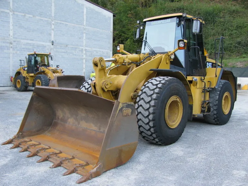 Utovarivač CATERPILLAR 950G sa 6.689 radni sati