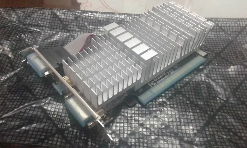 Grafička kartica Nvidia GT730 (2GB DDR3)