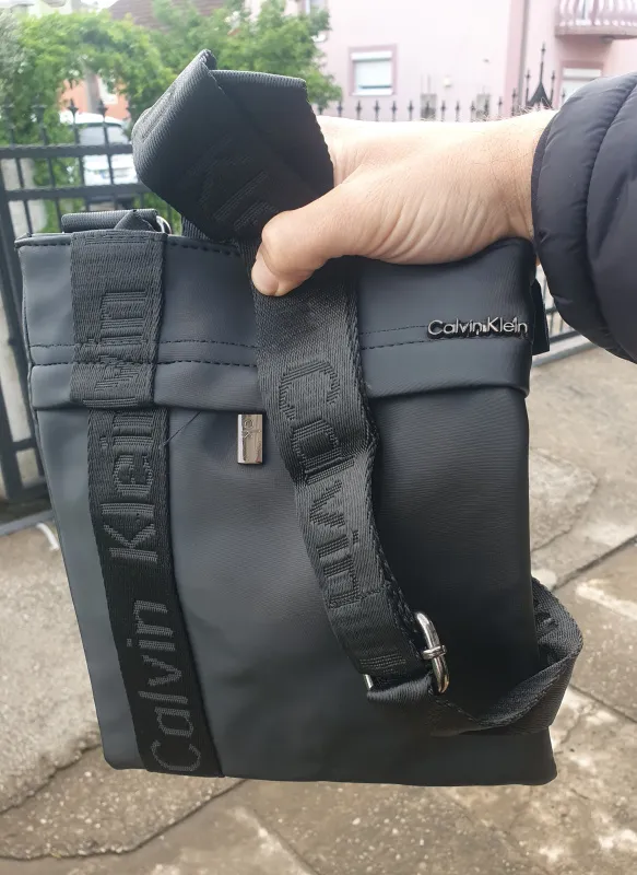 Calvin klein muska torbica