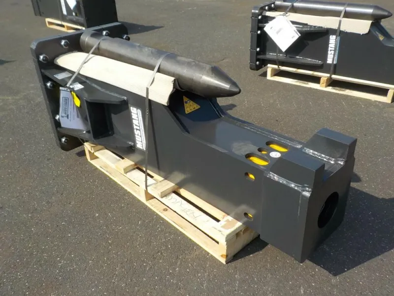 NOVI čekič MUSTANG HM2500 NOVO težina 2.400kg