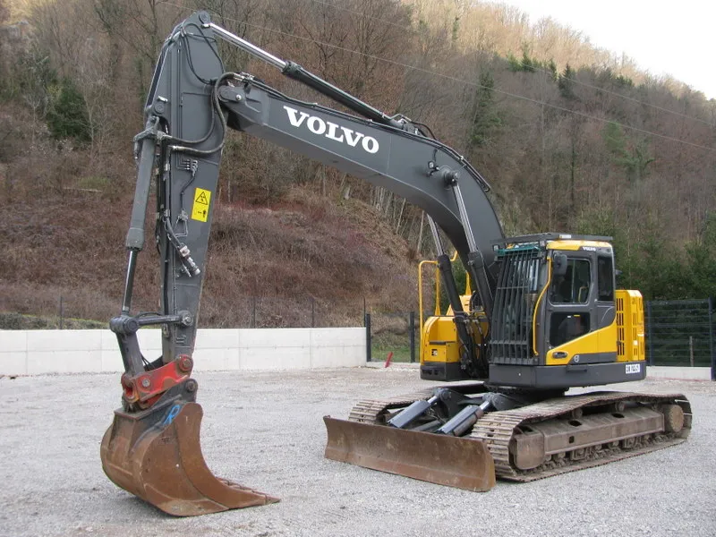 Bager VOLVO ECR235DL sa nož