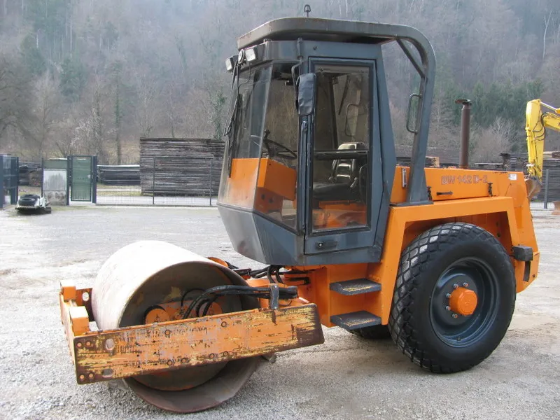 Valjak BOMAG BW142 D-2 TOP stanje