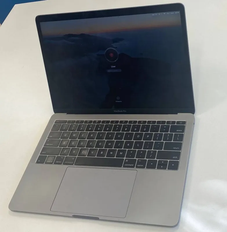 Prodajem Macbook Pro 