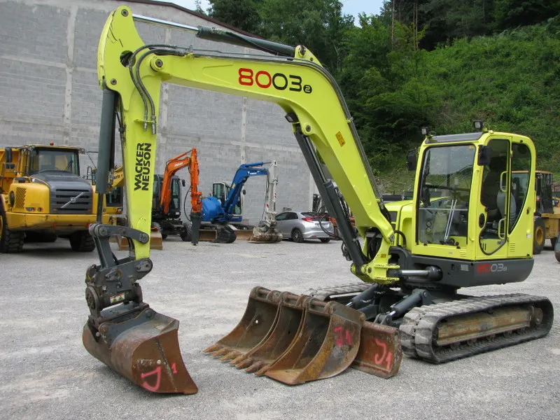Mini bager Neuson 8003RD sa POWERTILL i 4 kašike