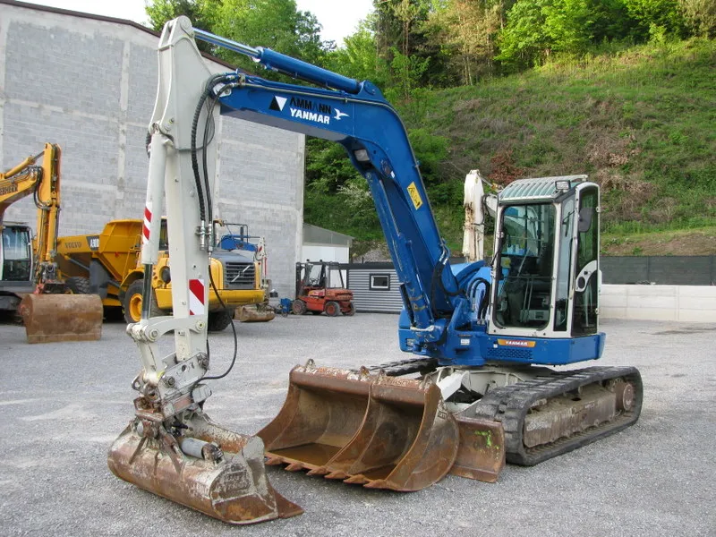 Bager Yanmar SV100 sa 3 kašike