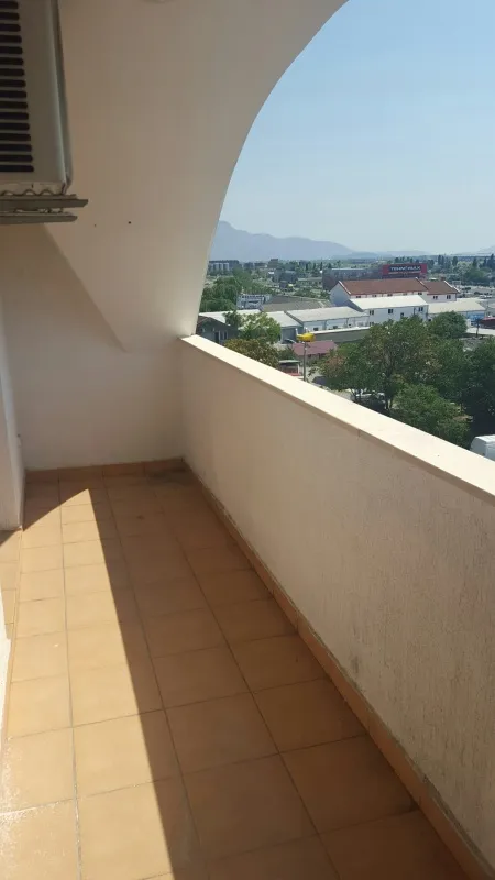Izdajem stan Podgorica-Zabjelo