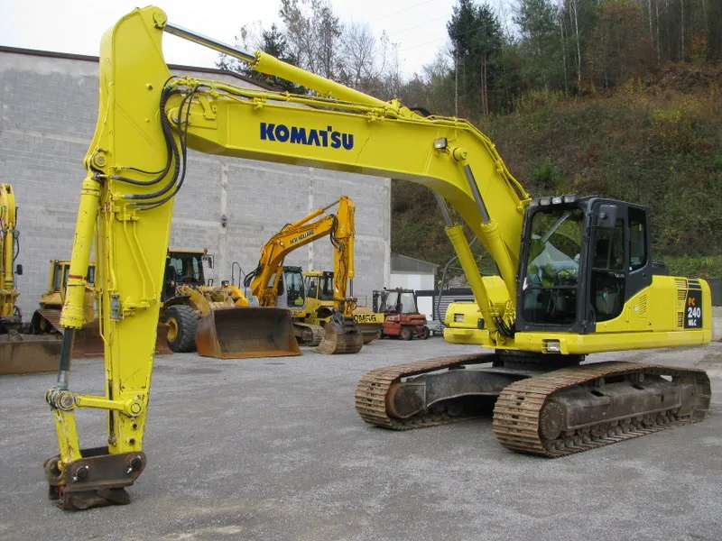 Bager KOMATSU PC240NLC-8 sa 2 kašike