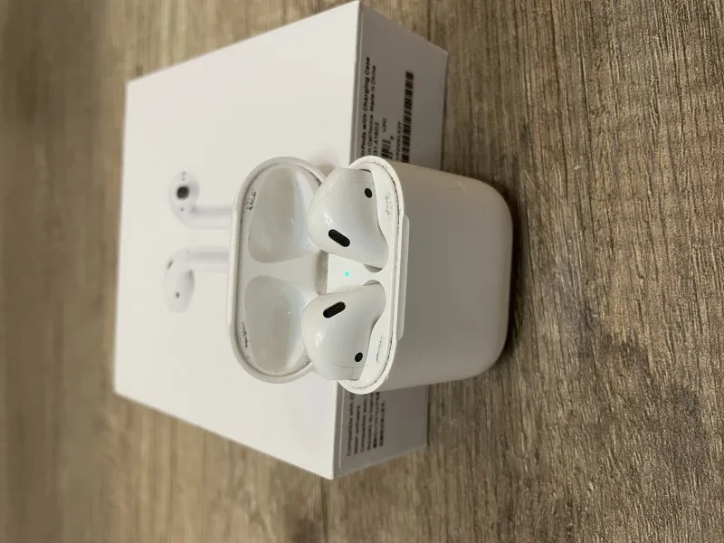 Apple AirPods 1. generacije