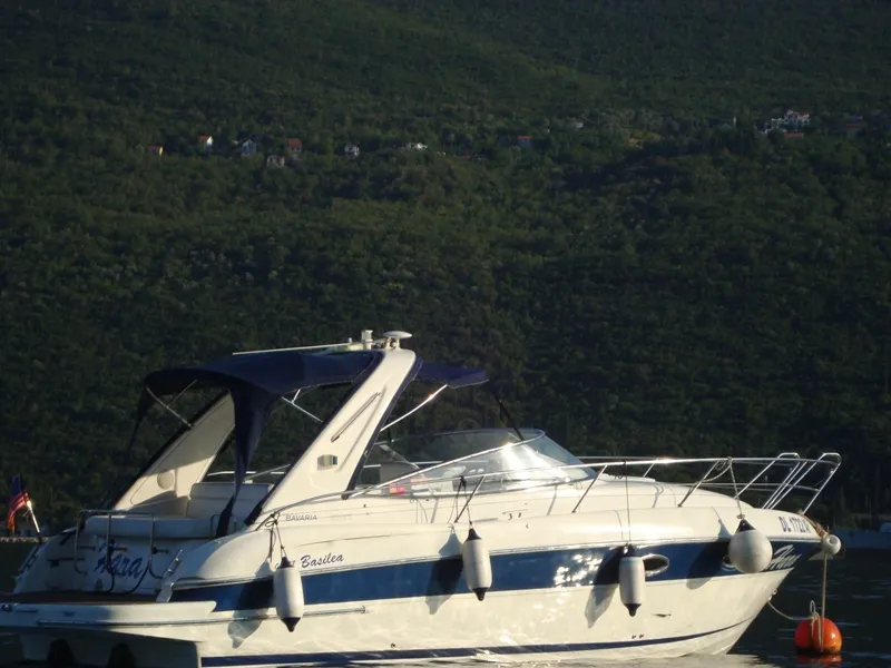 Odlicna Jahta Bavaria 27 Sport