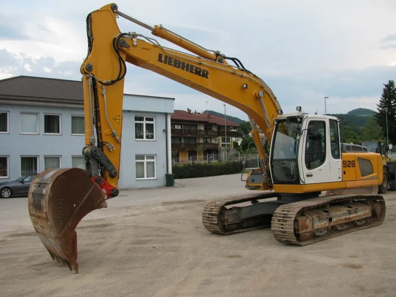 Liebherr R926C LC TOP stanje kao novi