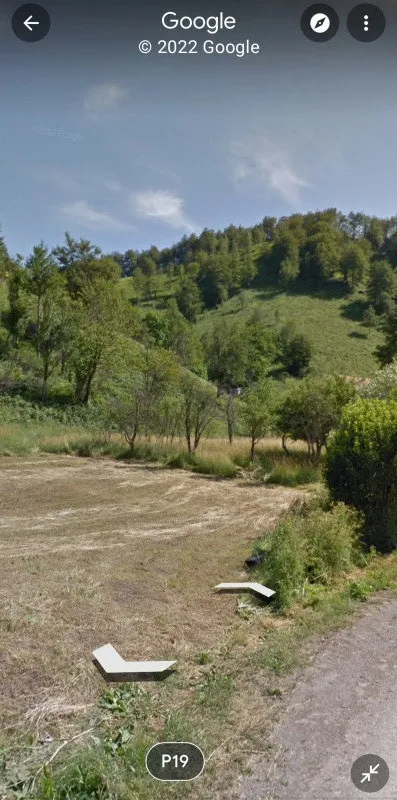 PRODAJEM 8.027 m2 zemlje, selo Jabuka, 2 km od AUTOPUTA, petlja MAteševo