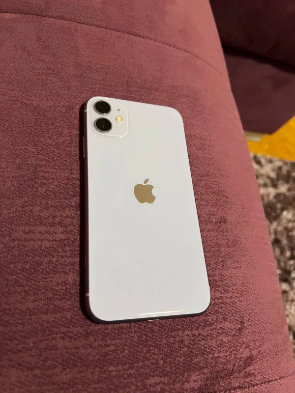 Iphone 11, 128GB, u odličnom stanju