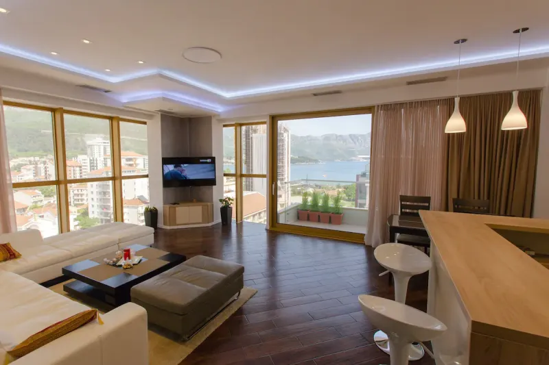 Dvosoban stan 89m2 - Budva - Centar grada