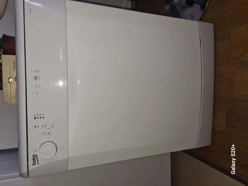 Prodajem masinu za pranje sudova Beko