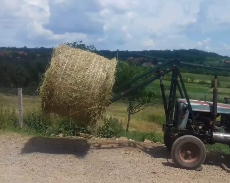 UTOVARIVAČ ZA ROLO BALE PREDNJI