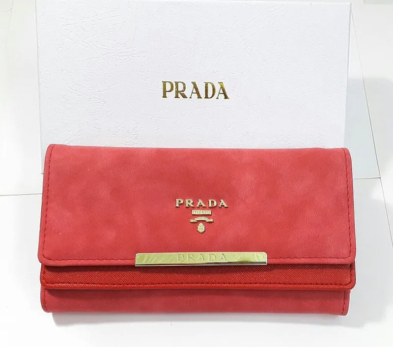 zenski novcanik PRADA