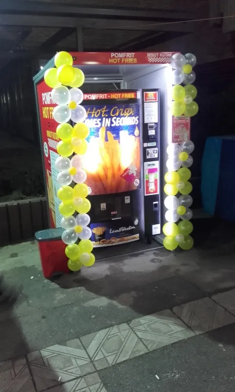 SAMOPOSLUŽNI AUTOMATI ZA POMFRIT-na topao vazduh!!!