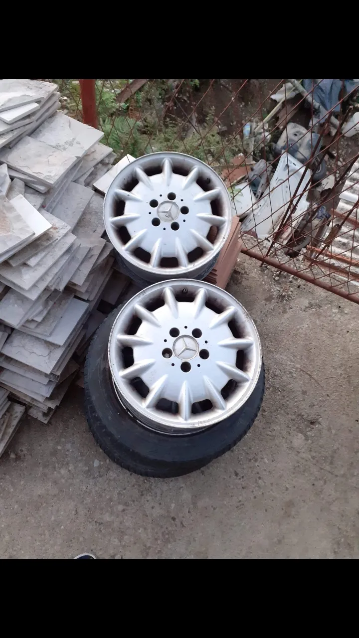 4 Felme i 2 gume na prodaju