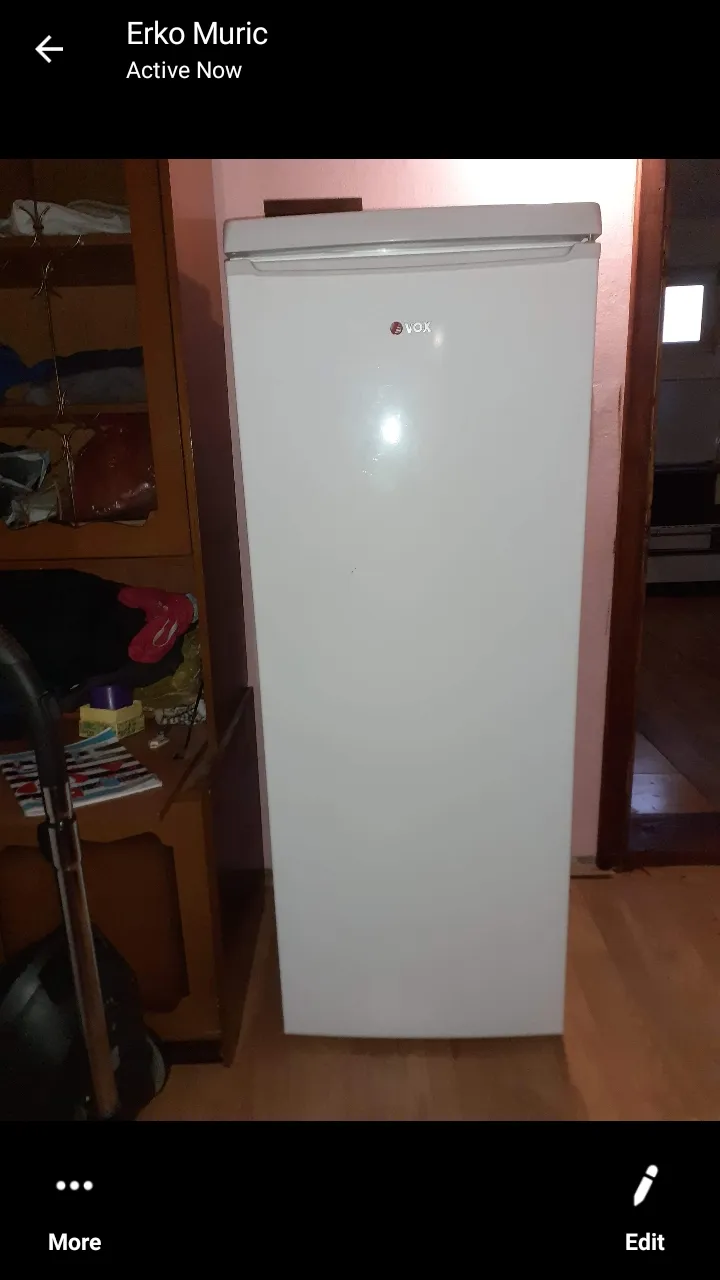 Frižderi Vox i Gorenje na prodaju. 