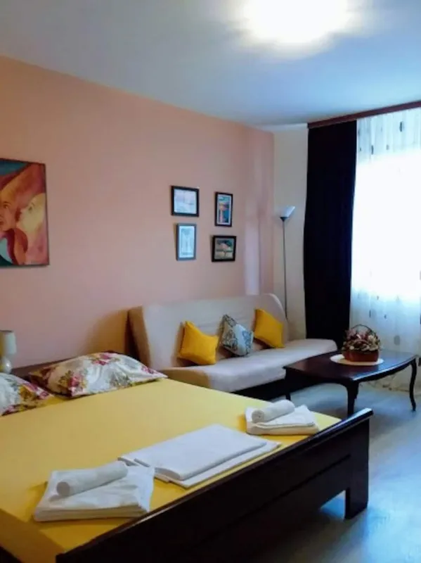 Iznajmljujem Stan-Apartman, Dobrota - donji put u blizini Ankore 220e