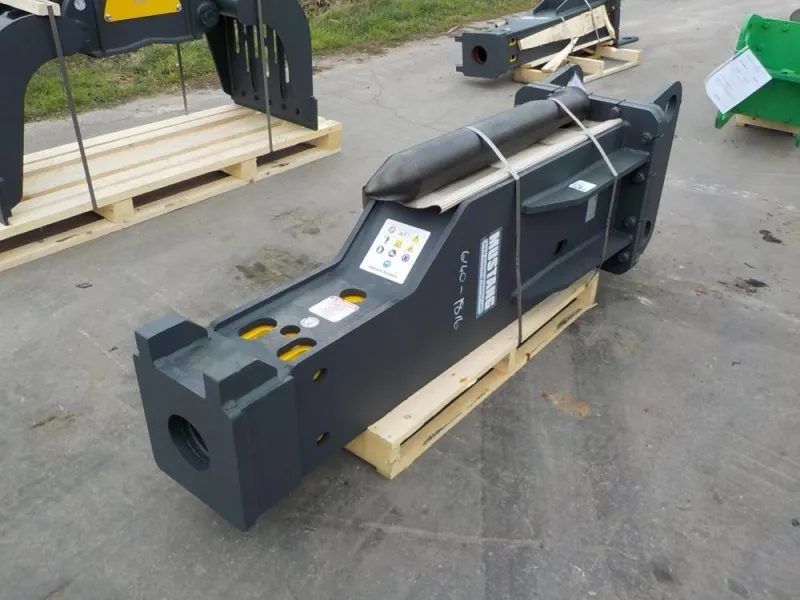 NOVI čekič MUSTANG HAMMER HM1900 1.800kg