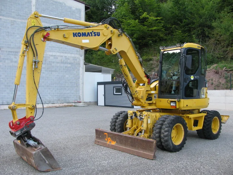 Točak KOMATSU PW98MR TOP stanje original 4.604 sati