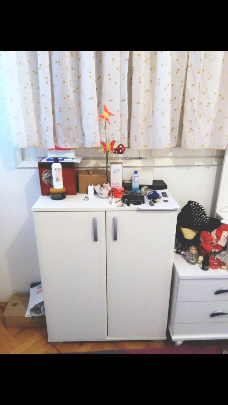 Prodajem cipelarnik