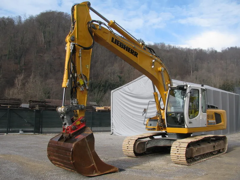 Bager Liebherr R916LC
