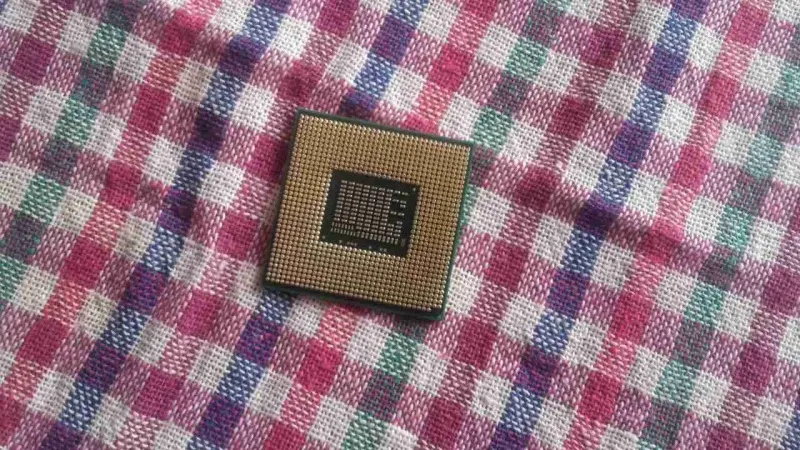 Laptop Procesor Intel(R) Celeron(R) CPU B815 @ 1.60GHz