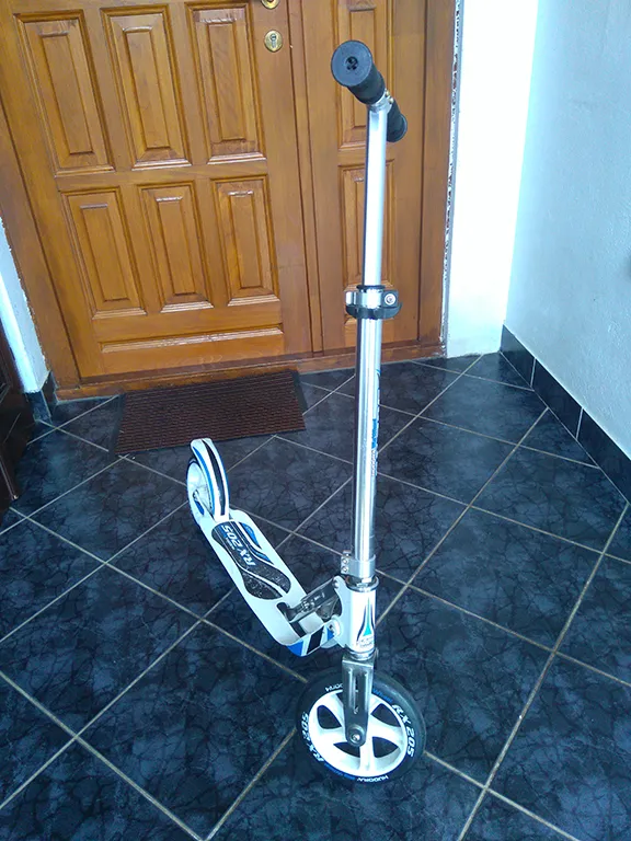PRODAJEM polovan Scooter/Trotinet Hudora Big Wheel RX 205 Super G
