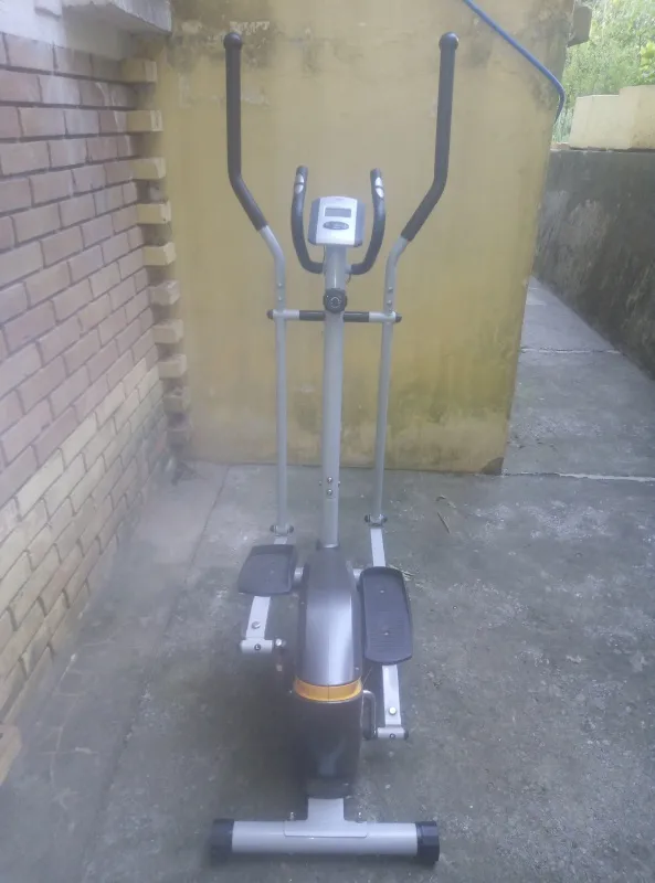 Elipticni trenazer Gimfit