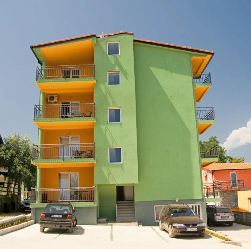  Izdajem apartmane, Radovići, plaža Plavi Horizonti