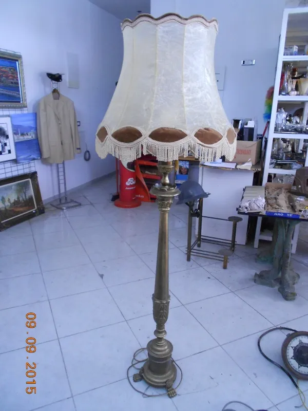  Podna lampa