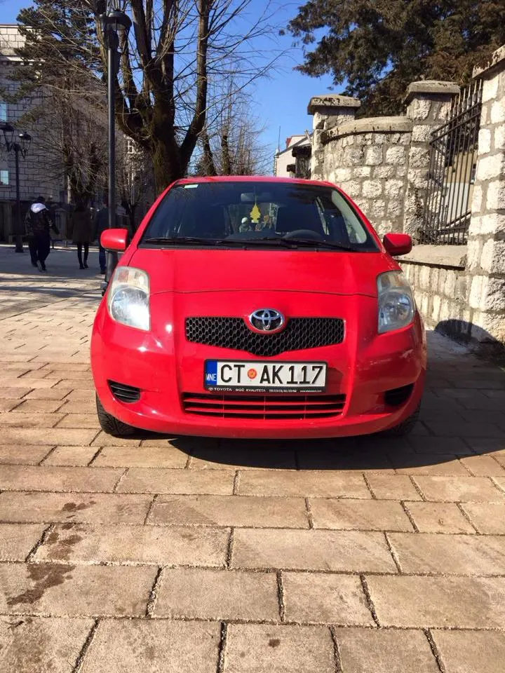 TOYOTA YARIS