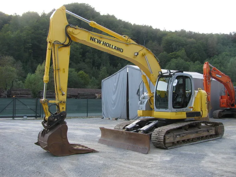 Bager New Holland E235SRLC sa NOŽ