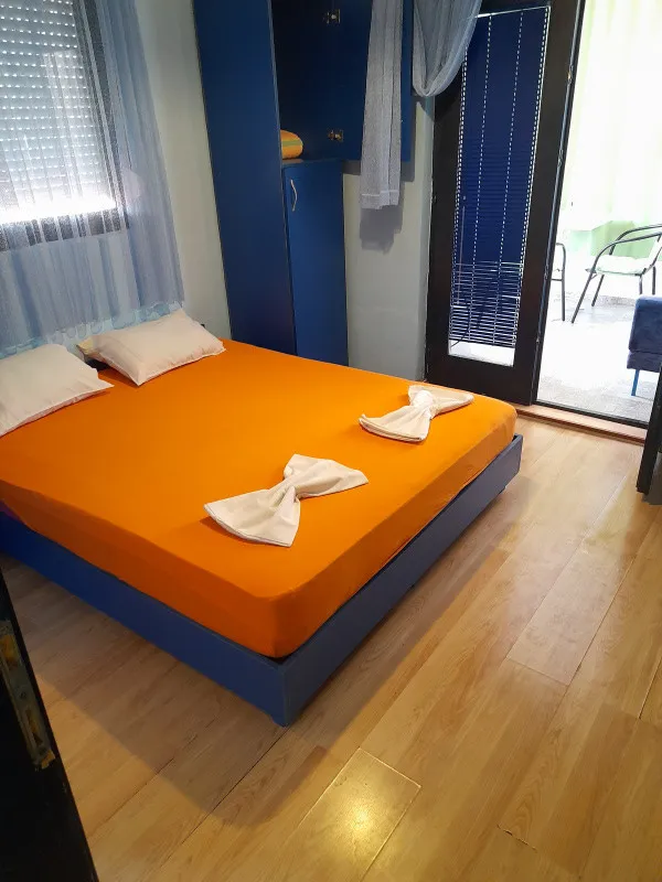 Izdajemo studio apartmane u Dobrim Vodama
