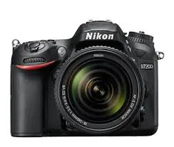 Nikon d 7200 sa objektivima