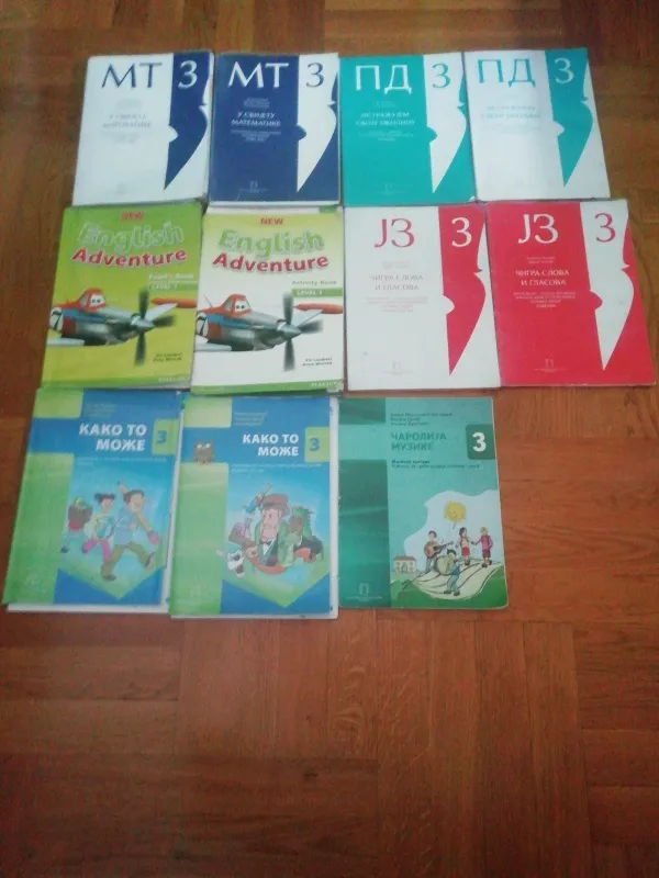Prodajem udzbenike za 3. i 7.razred osnovne skole