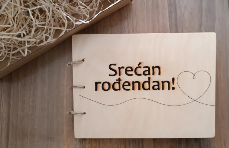 Drvene čestitke 