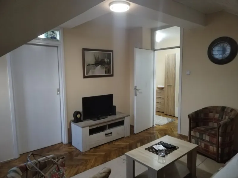 Na prodaju stan u centru Arandjelovca 