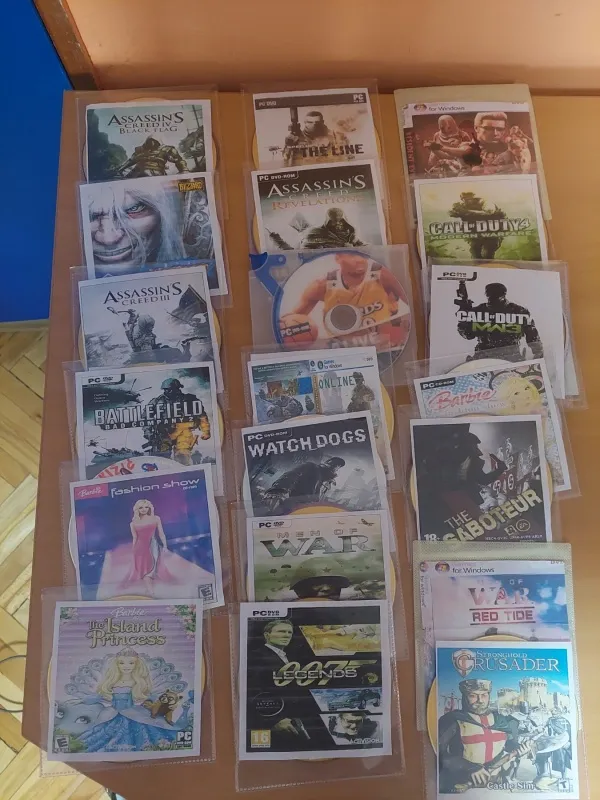 Prodajem kolekciju od 50 igrica za PC