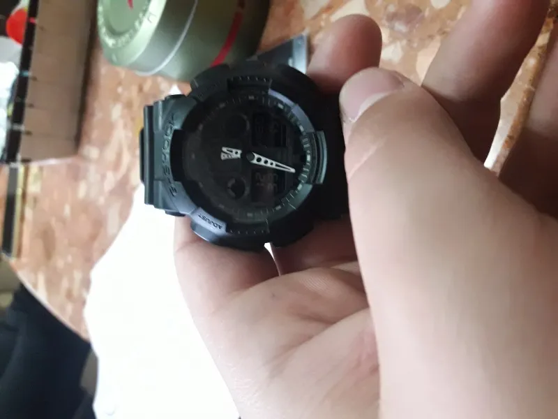 Prodajem CASIO G-SHOCK GA-100