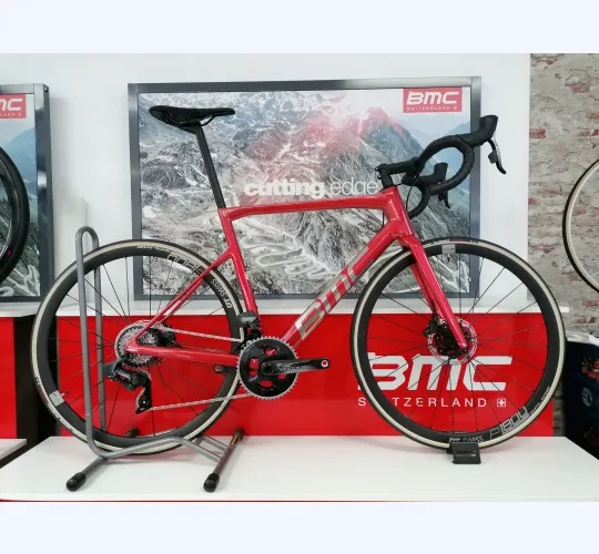 BMC TEAMMACHINE SLR TWO DISC ROAD BIKE 2022