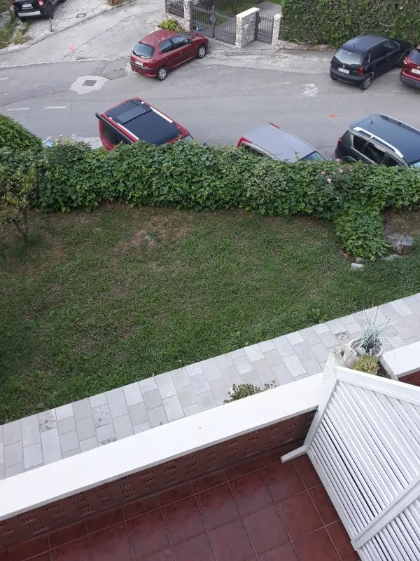 Prodajem plac odličan za poslovni prostor