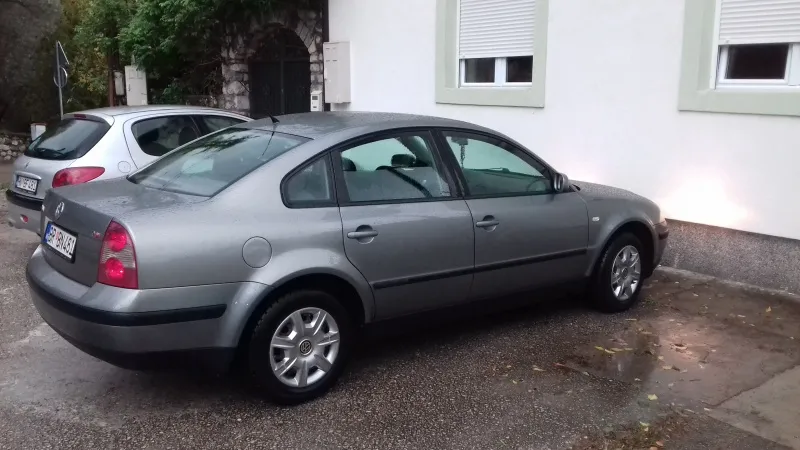Prodajem volkswagen passat 1.9 TDI 2002 godiste