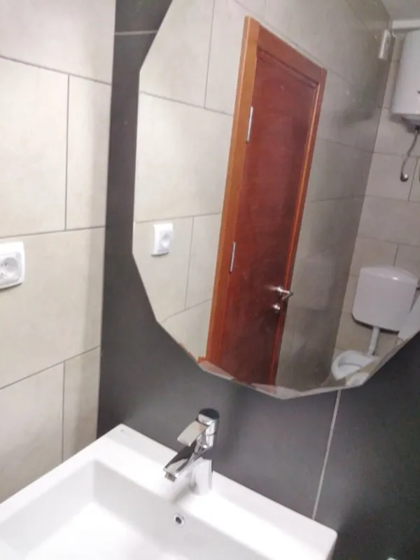 Apartman, Budva, Lastva Grbaljska izdavanje na duzi period.