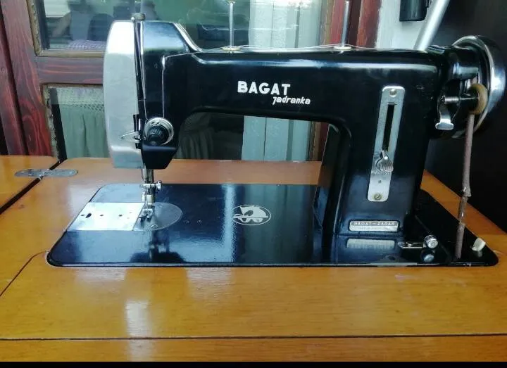 Mašina za šivenje " Bagat " Jadranka
