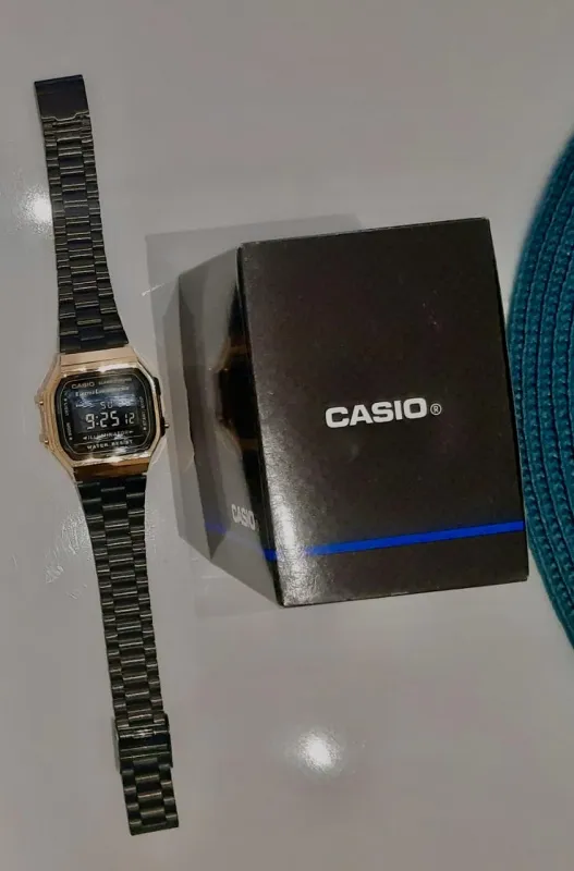 Prodajem CASIO digitalni sat
