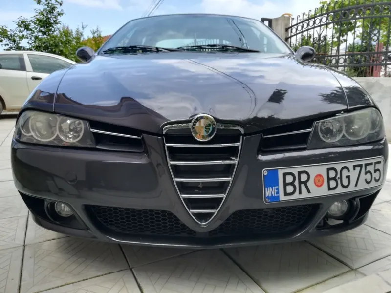 Povoljno prodajem Alfa Romeo 156